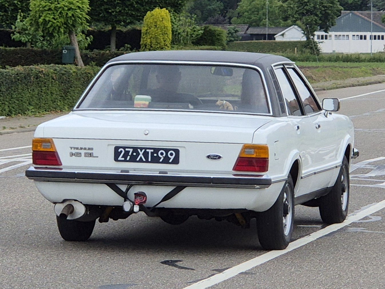 27-XT-99, Ford Taunus 7th gen 4-door Sedan (TC2), 1975–1979
