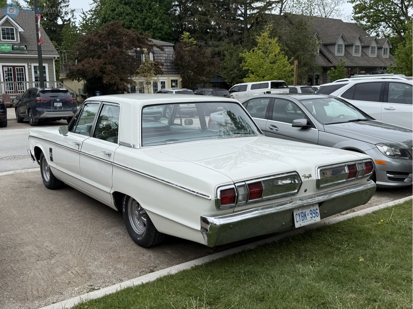 CYBK-996, Plymouth Fury 4th gen 1966 4-door Sedan (13; C-body), 1st facelift, 1965–1966