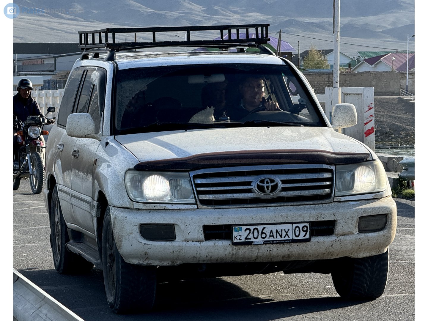 206 ANX 09, Toyota Land Cruiser 100 (J100), 1998–2007