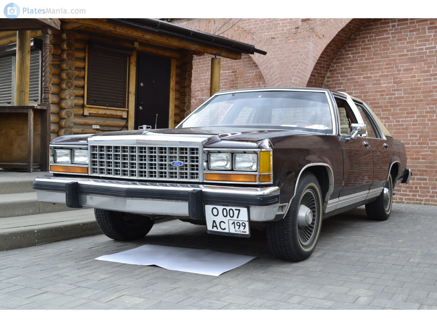 о 007 ас 199, Ford Crown Victoria LTD 4-door Sedan (54K), 1979–1991