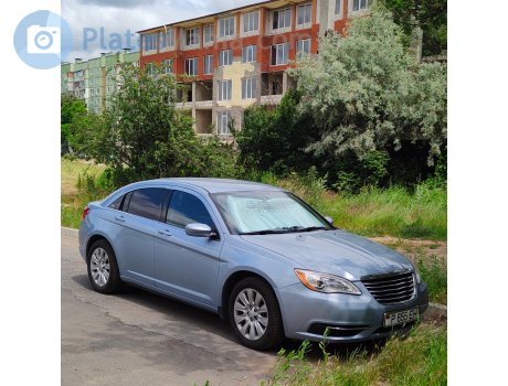 P 655 EH, Chrysler 200