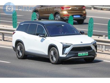 京A·DK1086, NIO ES8