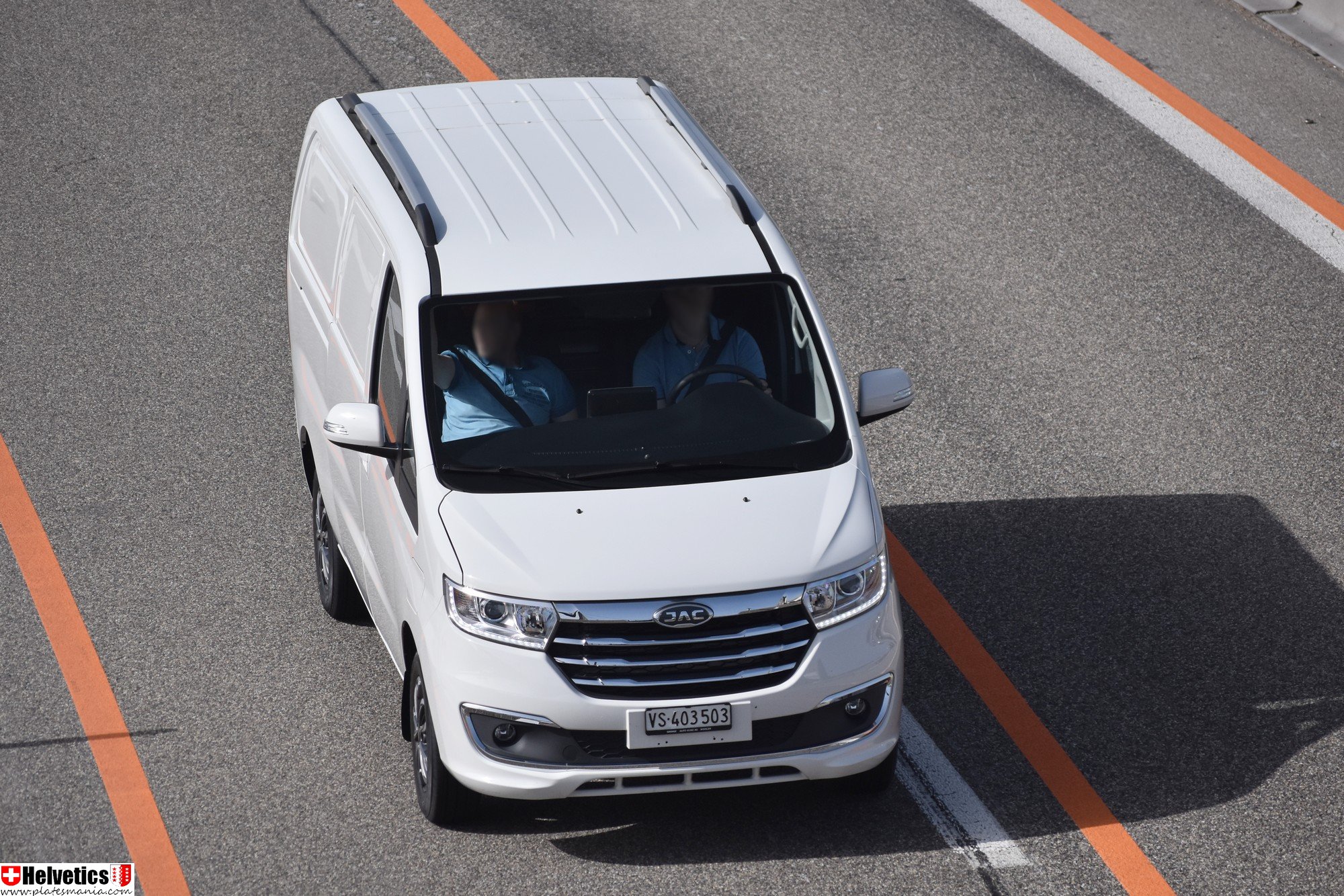 VS 403503, JAC Refine M3 