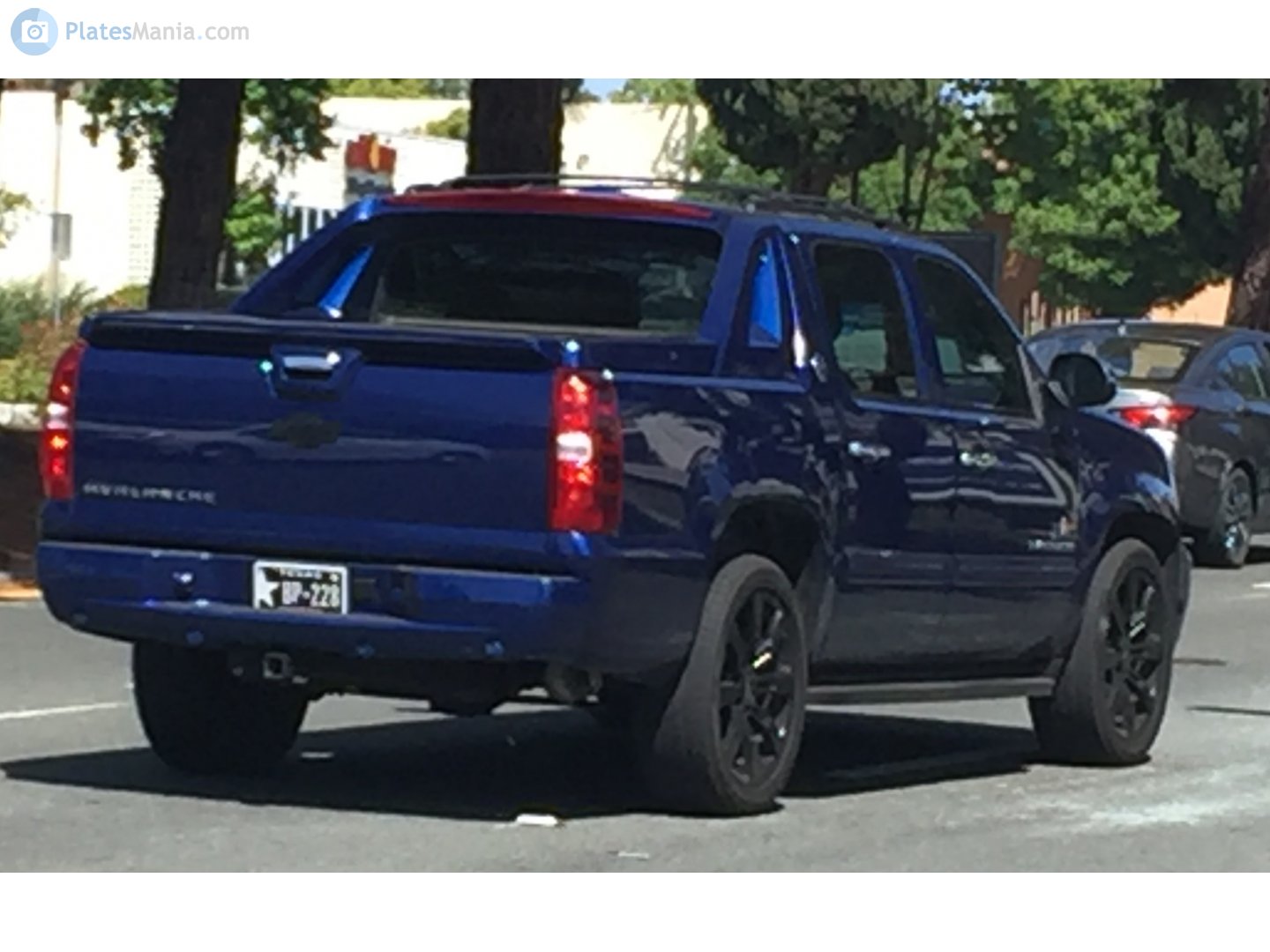 BP-228, Chevrolet Avalanche 1st gen (GMT805), 2001–2006