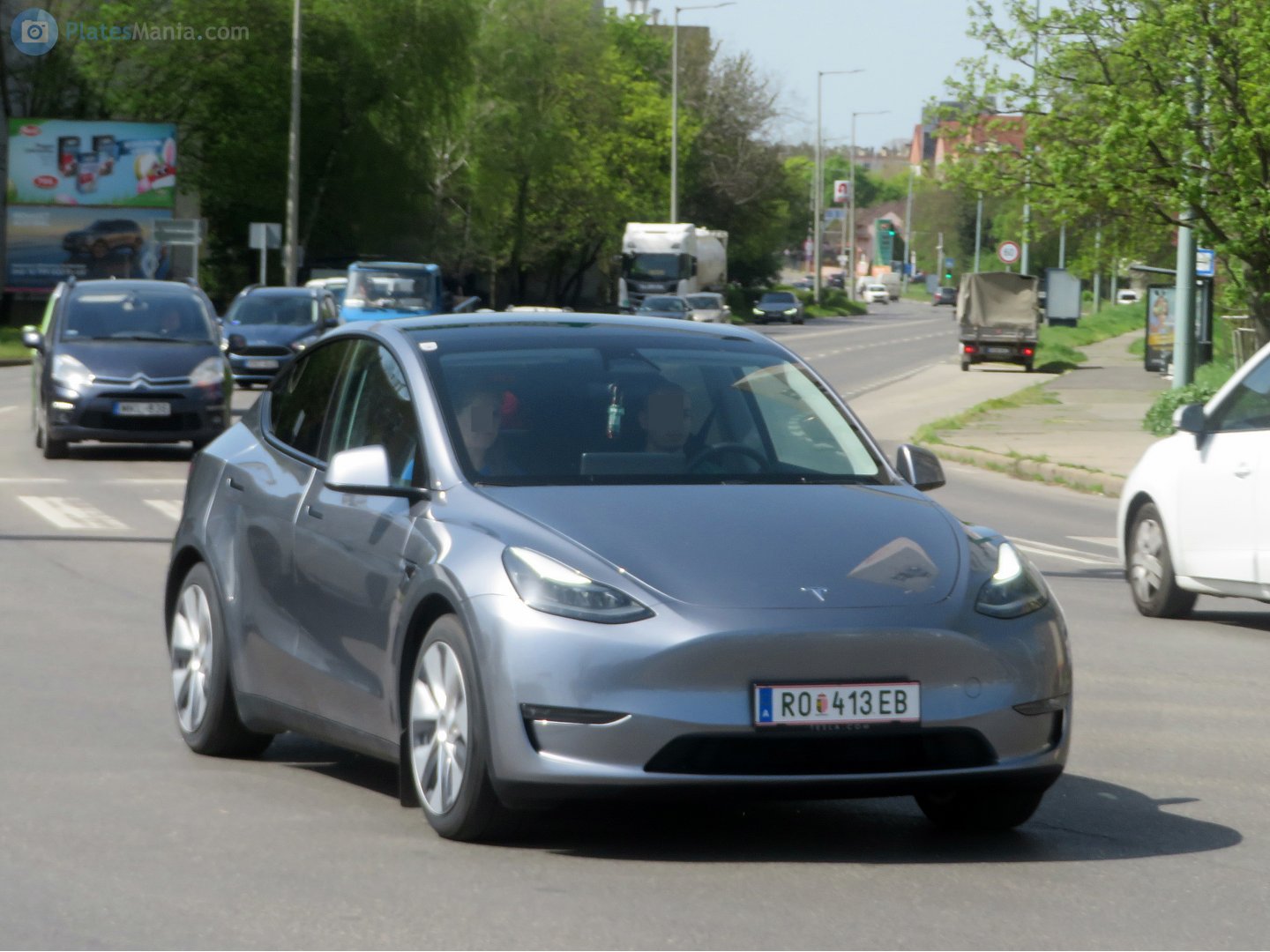 RO 413 EB, Tesla Model Y 1st gen (5YJY), 2020–2025