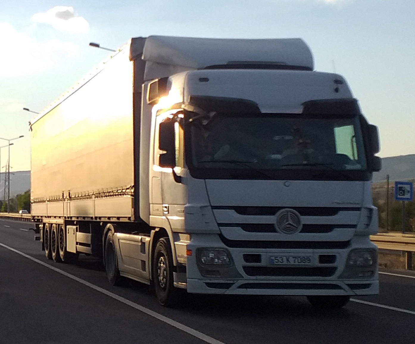 53 K 7089, Mercedes-Benz Actros 2nd gen (MP2/MP3), 2002–2020