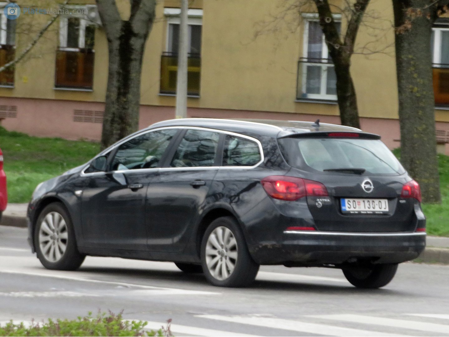 SO 130-OJ, Opel Astra 4th gen Sports Tourer (J; P10), 2010–2015