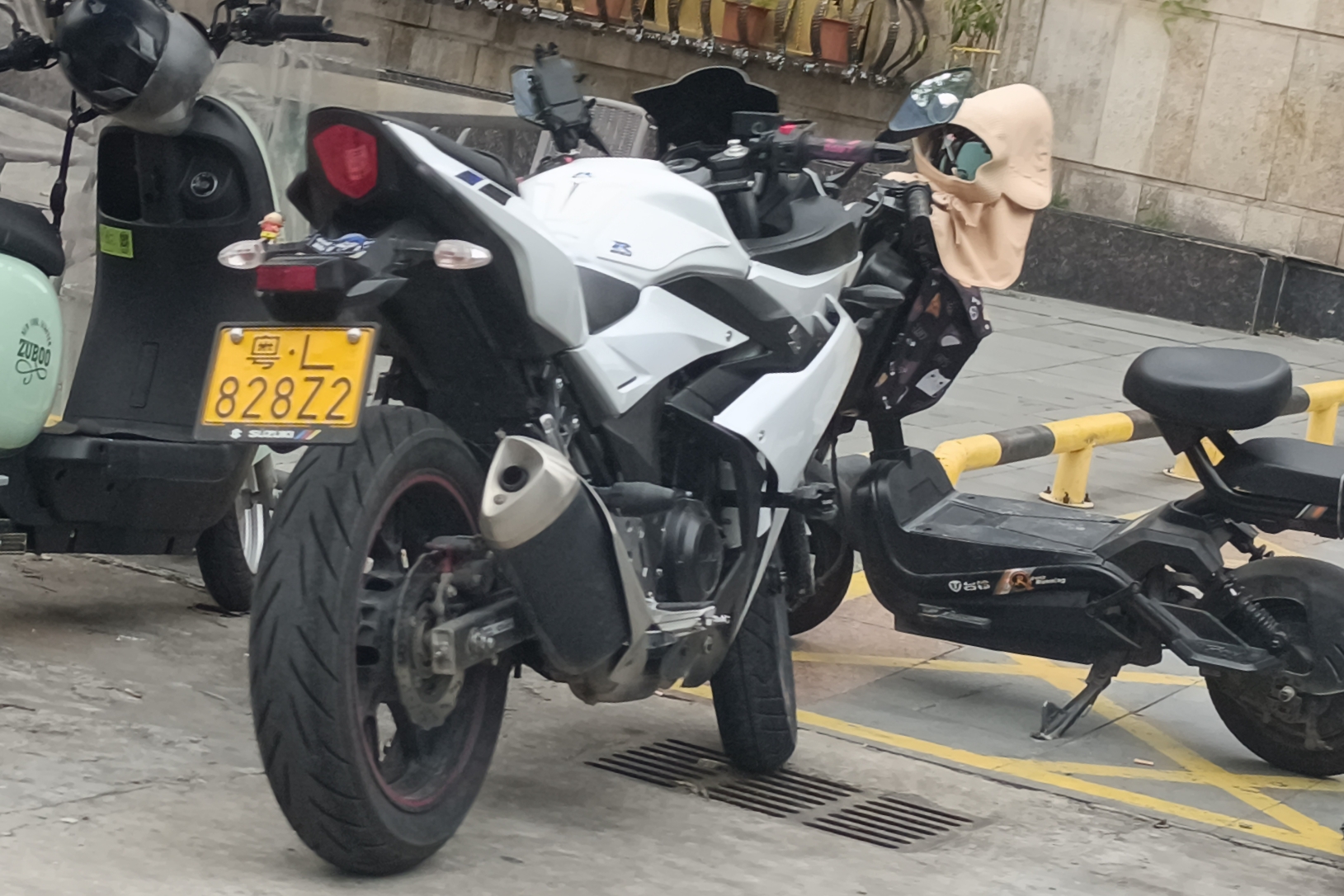 粤L·828Z2, Suzuki GSX Series 250R, 2017–