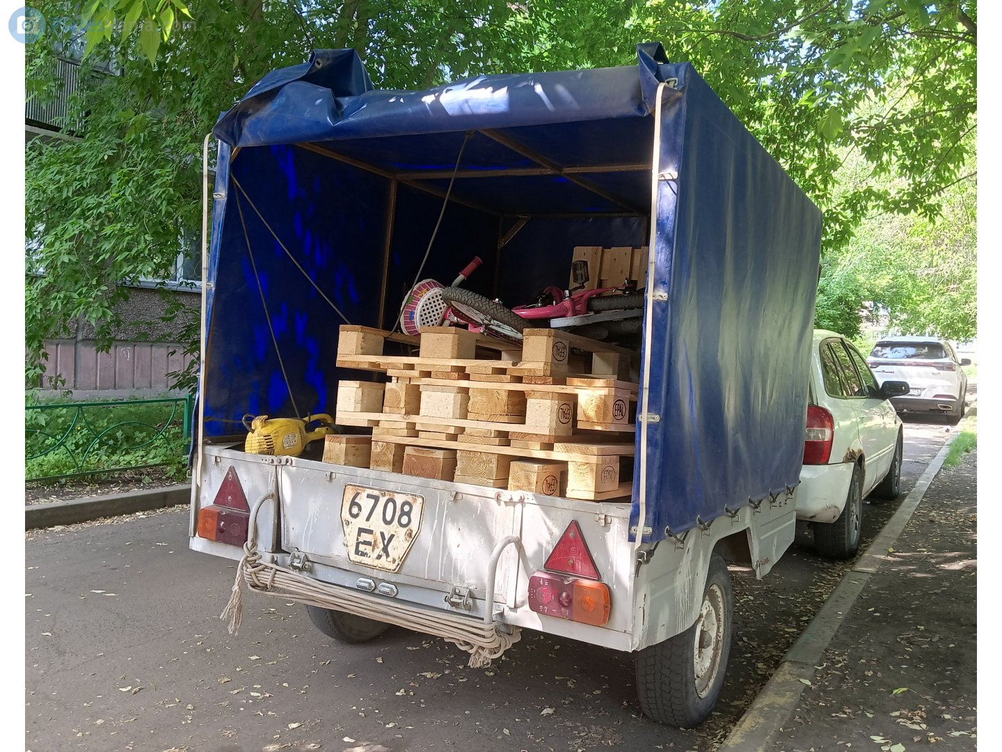 6708 ЕХ, Kurganmashzavod (KMZ) 8119 