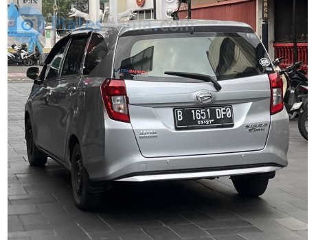 B 1651 DFO, Daihatsu Sigra