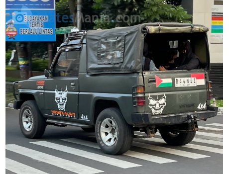 D 44 NII, Daihatsu Rocky