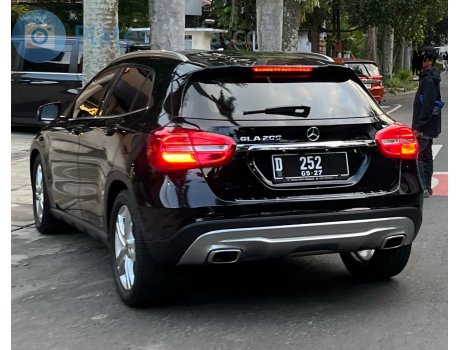 D 252, Mercedes-Benz GLA-Klasse