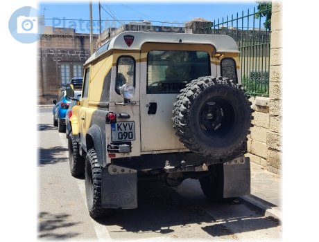 KYV 090, Land Rover Defender