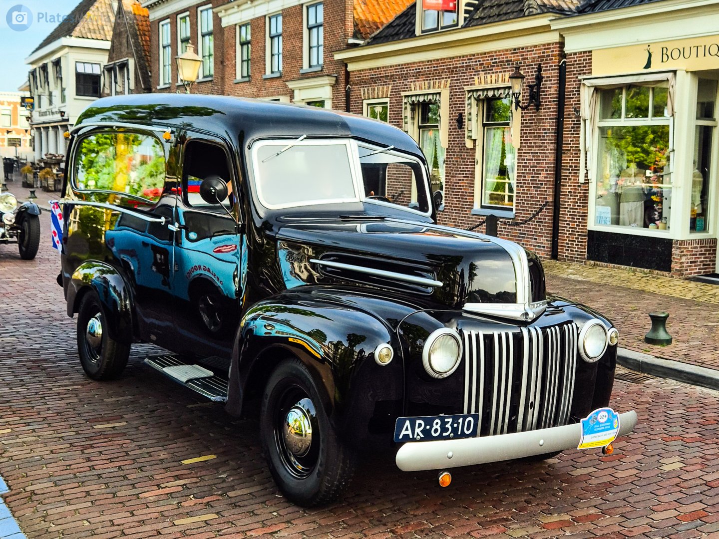 AR-83-10, Ford Pickup Truck 