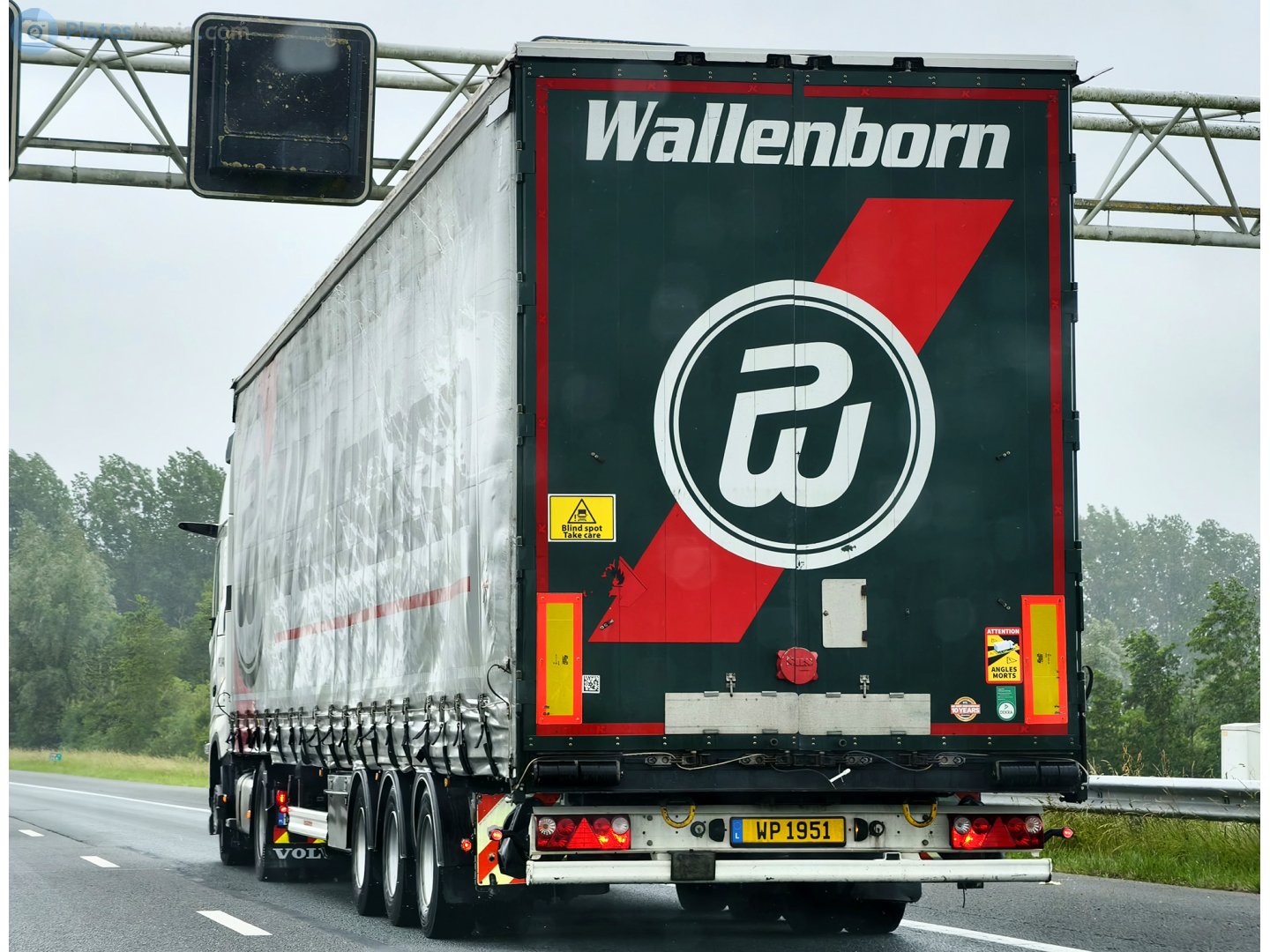 WP 1951, Kässbohrer SC-Series 