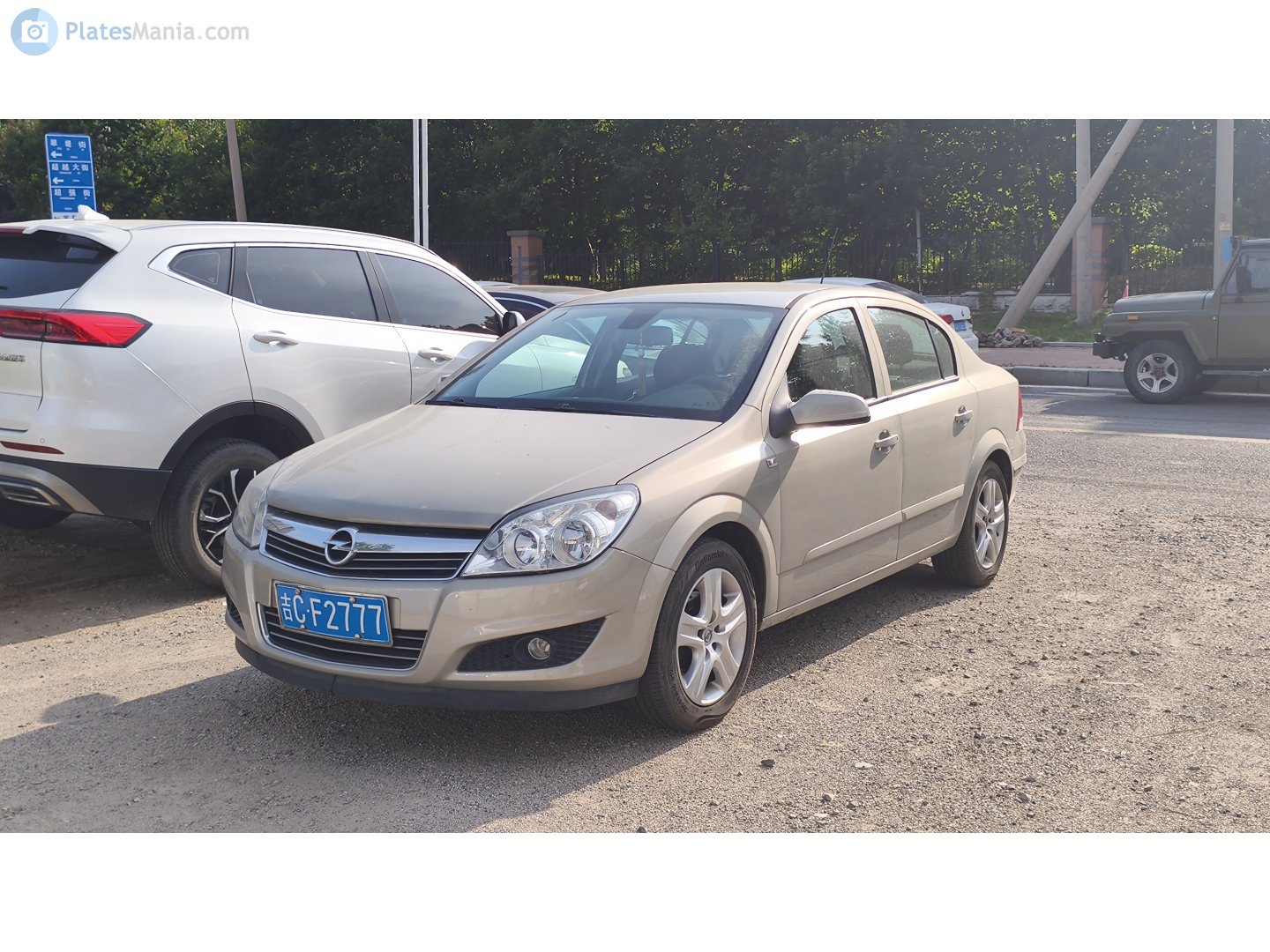 吉C·F2777, Opel Astra 3rd gen Sedan (H; A04), 2007–2014
