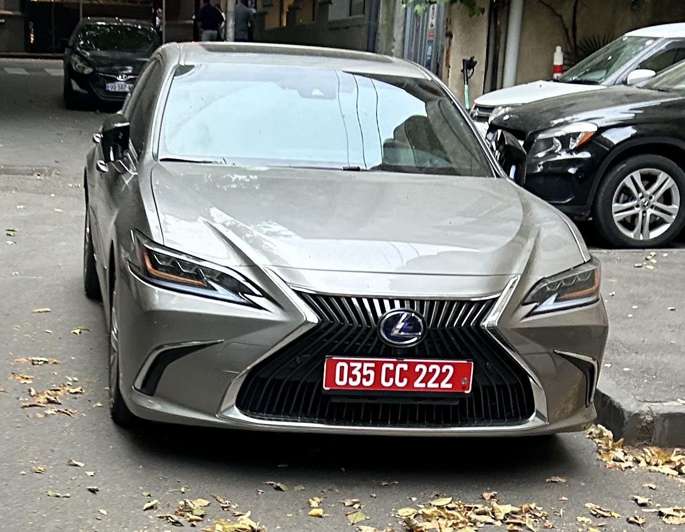 035 CC 222, Lexus ES 