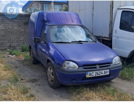 AC 2624 AH, Opel Combo