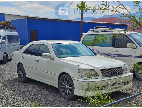н683мо14, Toyota Crown