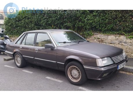 311 WG 64, Opel Senator