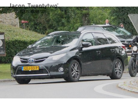 GDJ-03-P, Toyota Auris