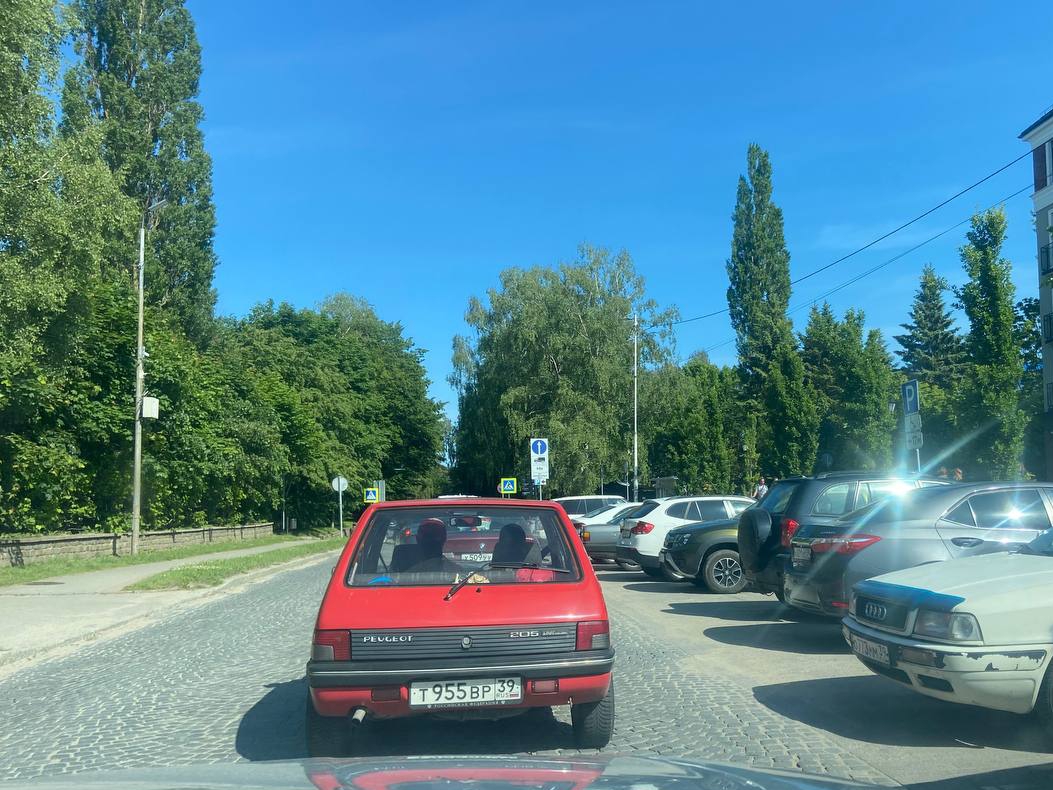 т 995 вр 39, Peugeot 205 1st gen 5-door Hatch (20A/C), 1983–1998