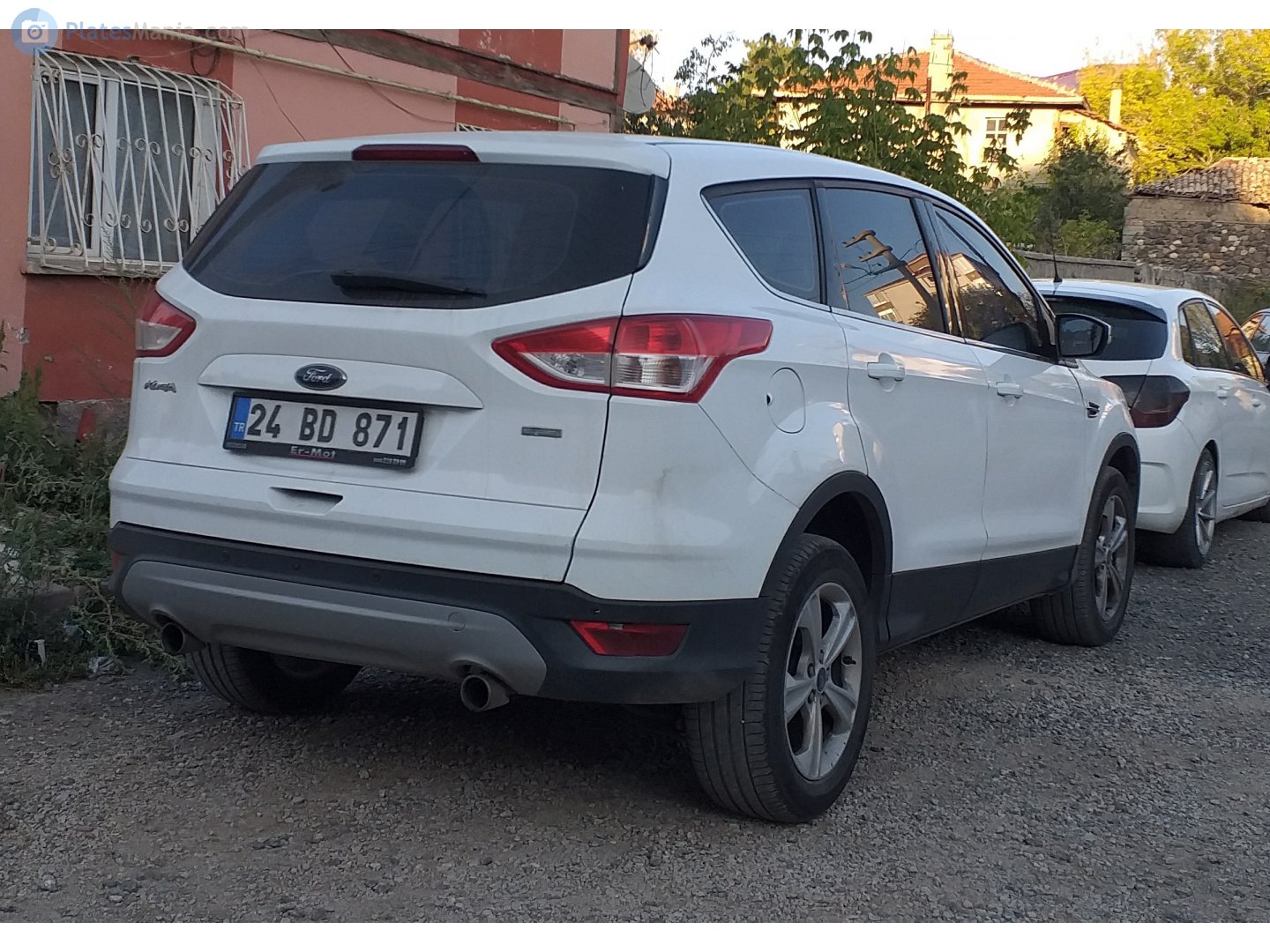 24 BD 871, Ford Kuga 2nd gen (C520), 2012–2016