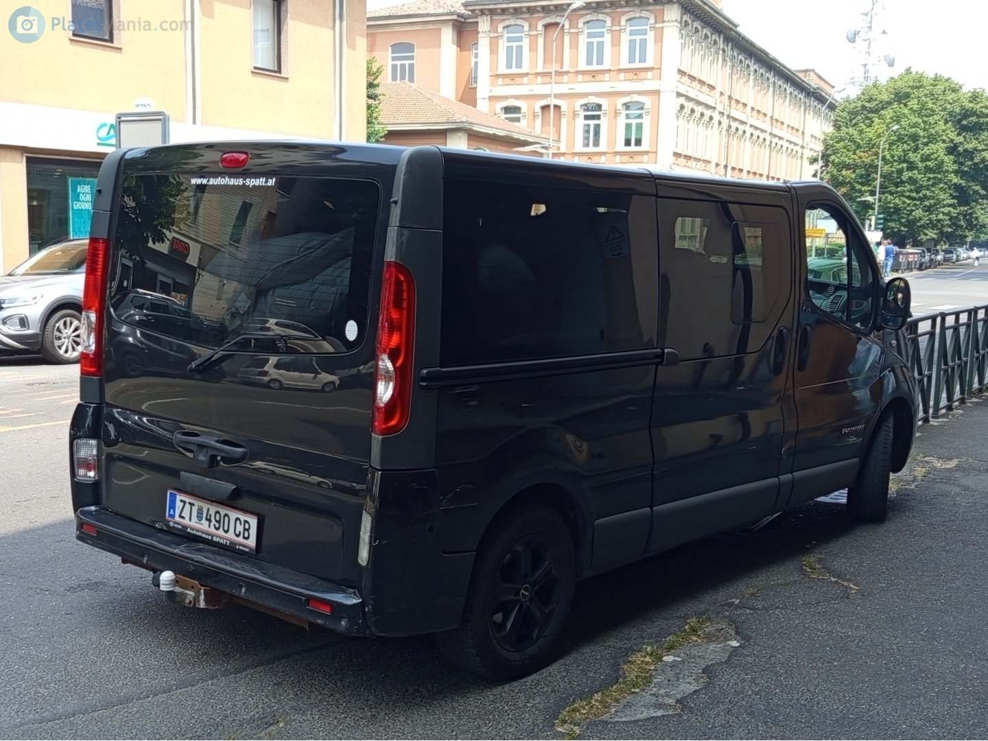 ZT 490 CB, Renault Trafic 2nd gen (X83), 2001–2014