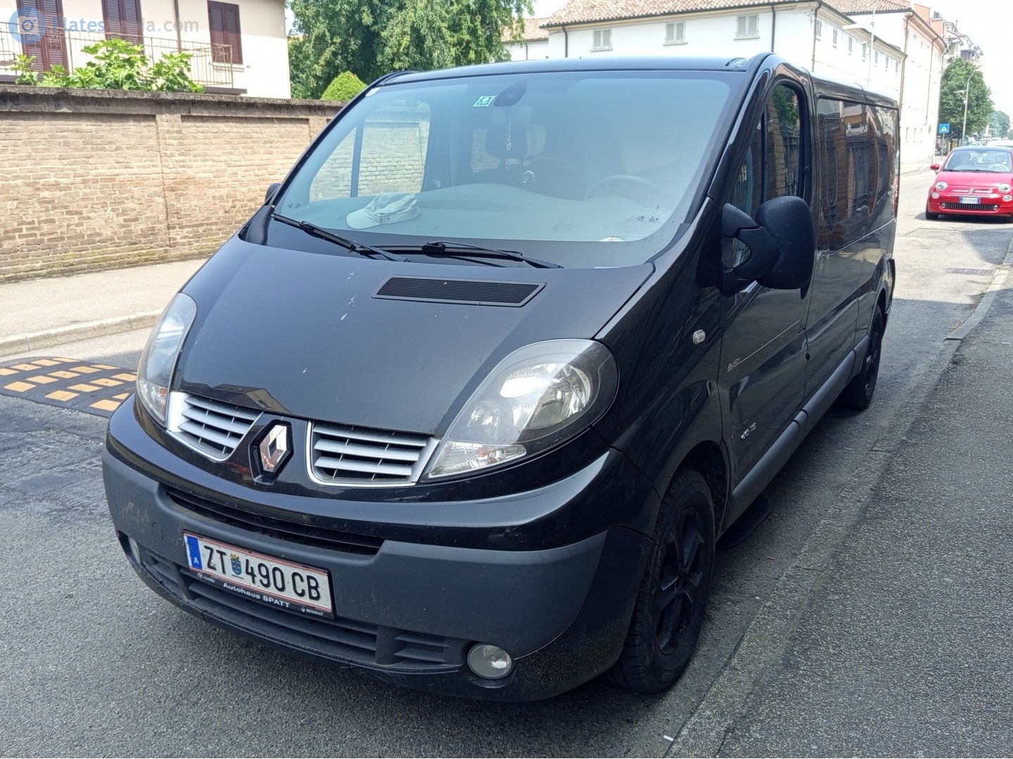 ZT 490 CB, Renault Trafic 2nd gen (X83), 2001–2014