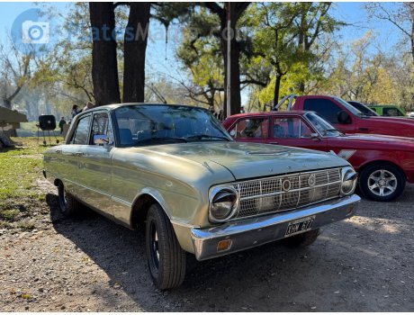 XHM 677, Ford Falcon