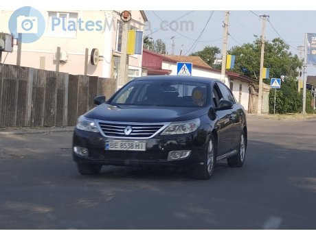 BE 8538 HI, Renault Latitude