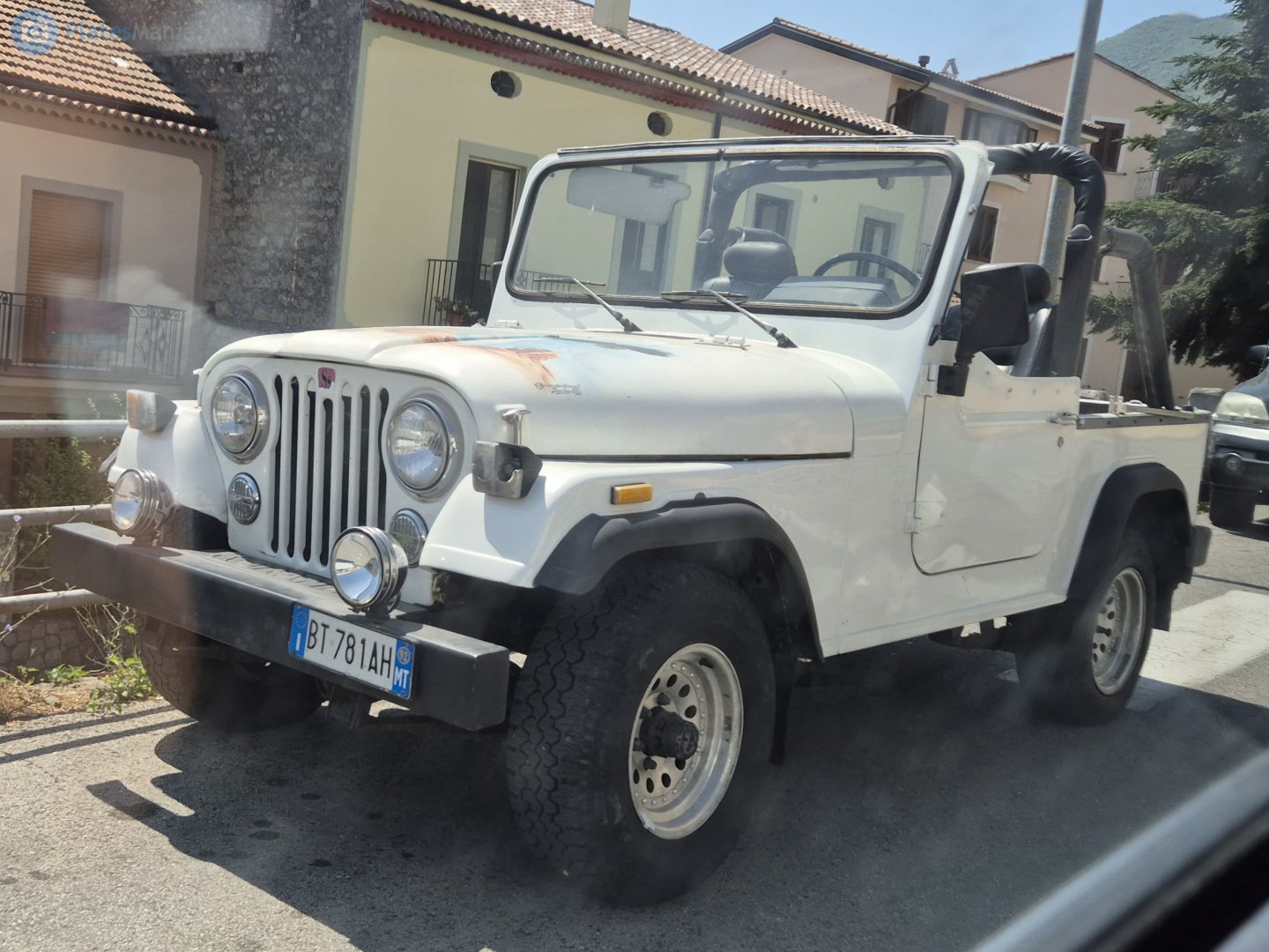 BT 781 AH, SsangYong (KGM) Korando 1st gen (KH-7), 1983–1995 (rebaged Jeep CJ-7)
