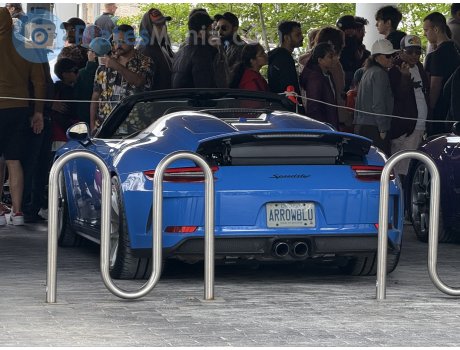 ARROWBLU, Porsche 911