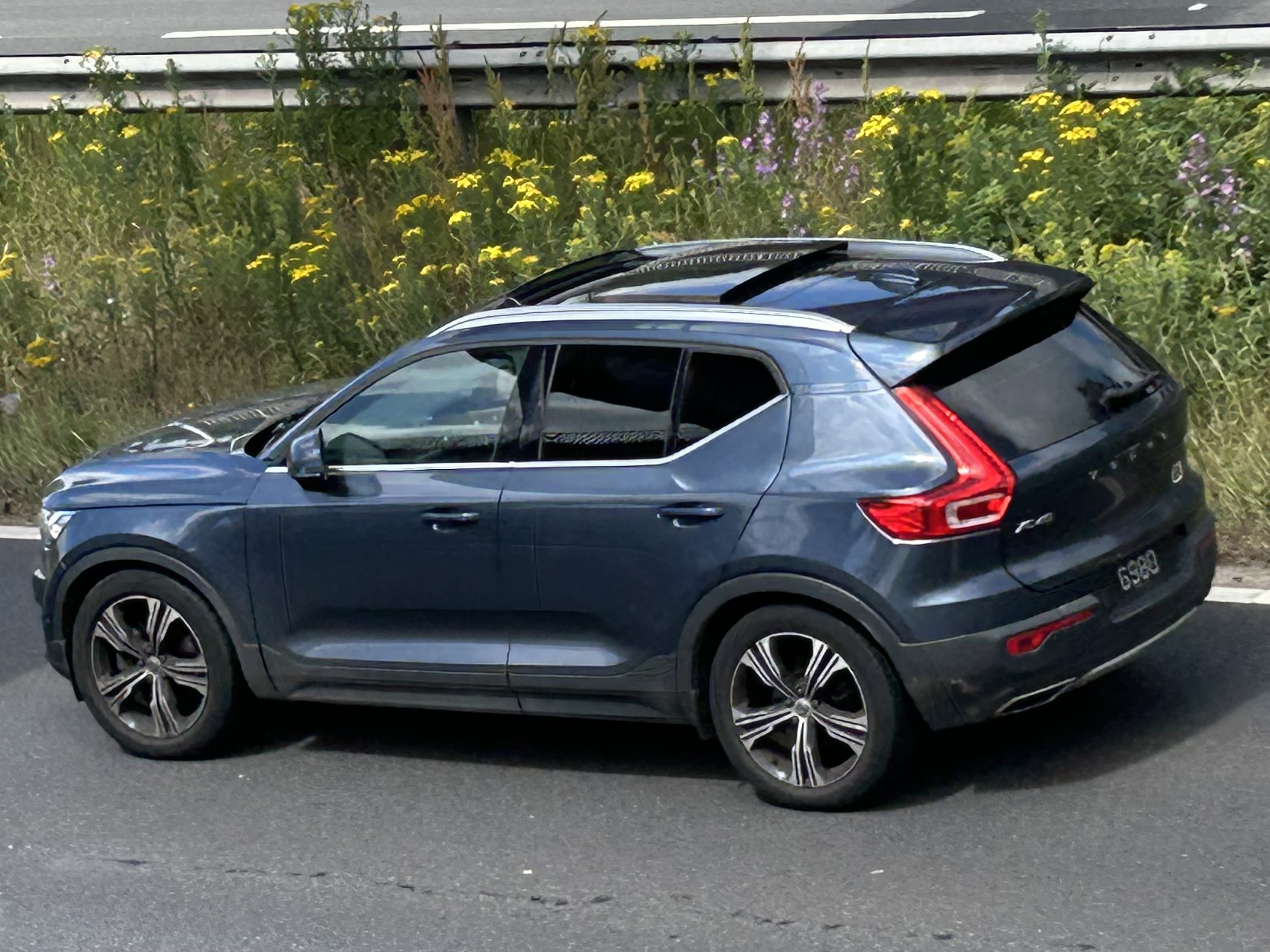 6980, Volvo XC40 / EX40 1st gen (536), 2017–