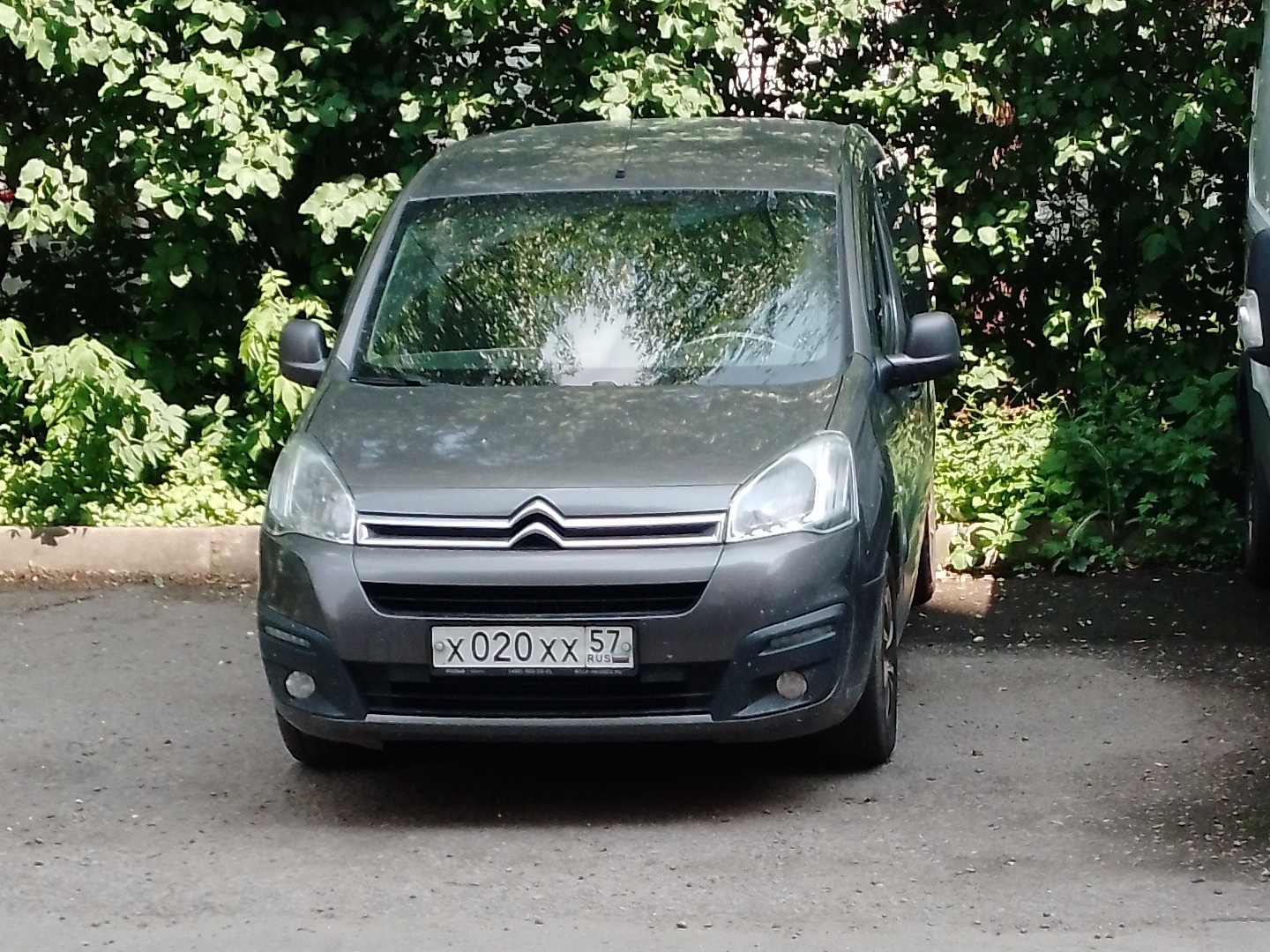 х 020 хх 57, Citroёn Berlingo 2nd gen Multispace (B9), 2008–2018 (–2022 for CIS-market)