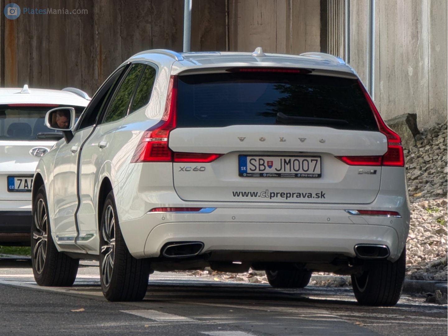 SB-JMOO7, Volvo XC60 2nd gen (246), 2017–2025