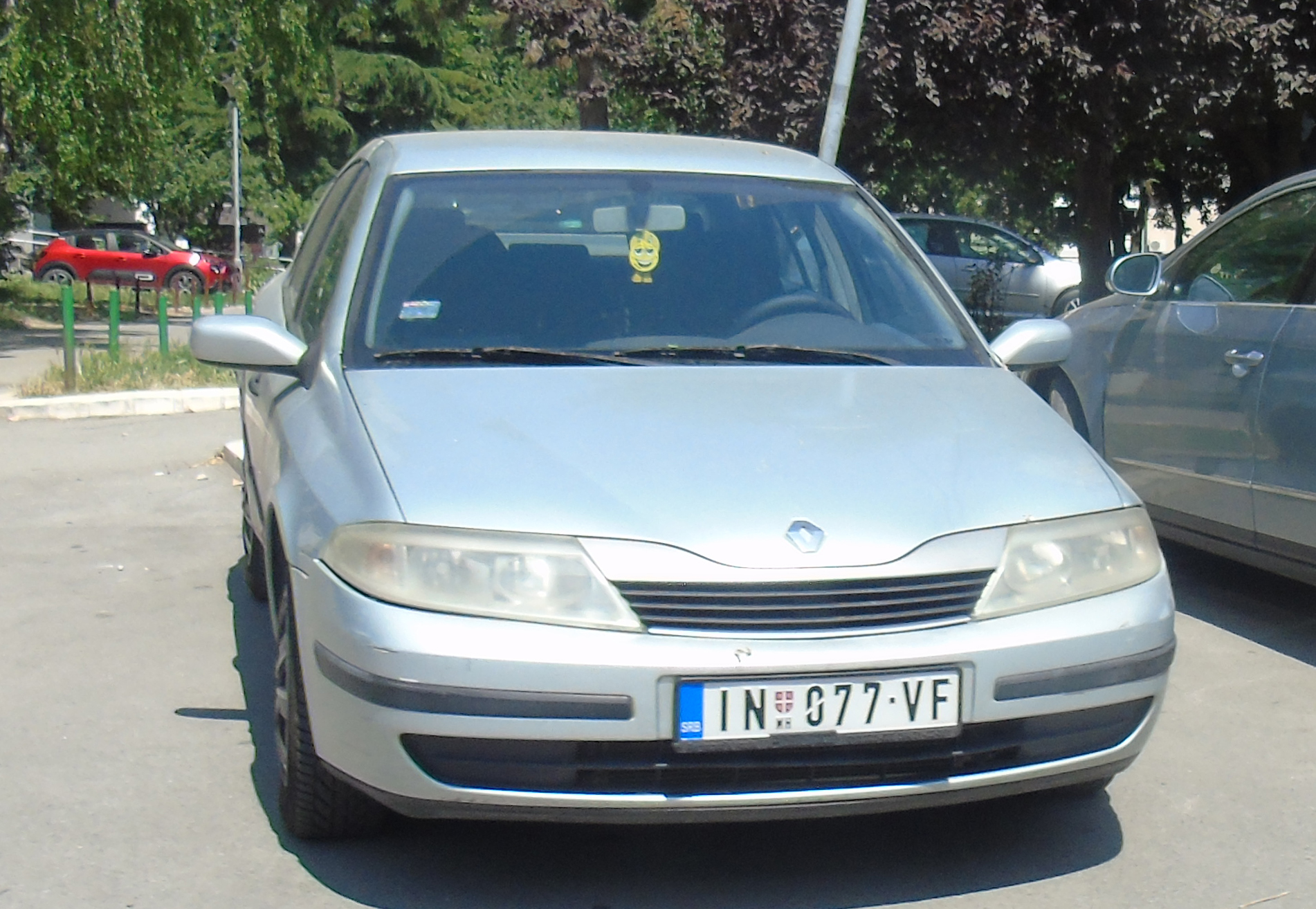 IN 077-VF, Renault Laguna 2nd gen Liftback (X74), 2001–2005