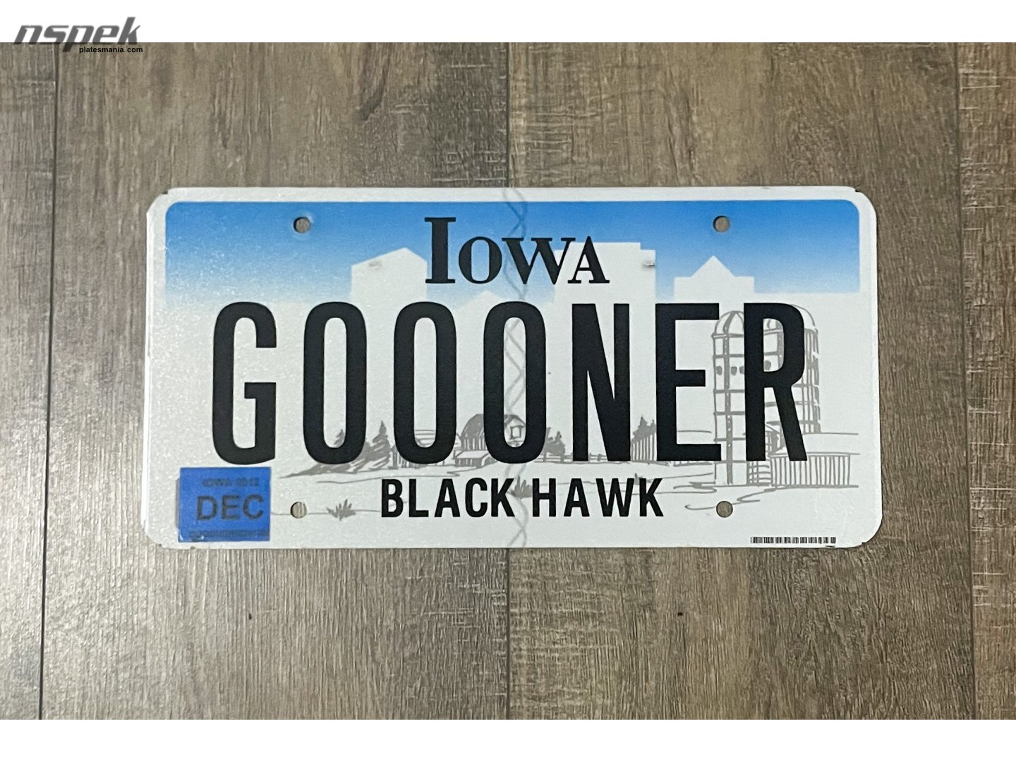 GOOONER, License plate without vehicle 