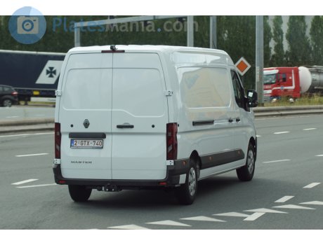 2-GTX-740, Renault Master
