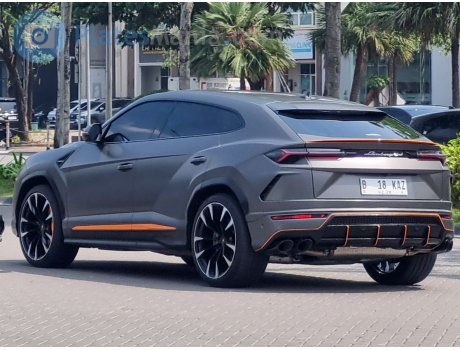 B 18 KAZ, Lamborghini Urus