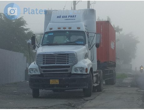 51C-212.05, Sterling Trucks L-Line