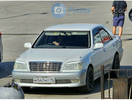 м547мт14, Toyota Crown