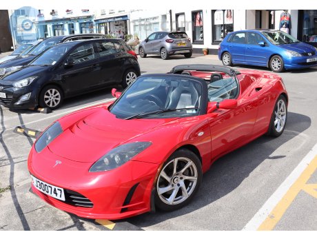 J300747, Tesla Roadster