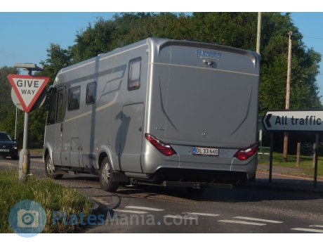 DL 33640, Hymer Mobil