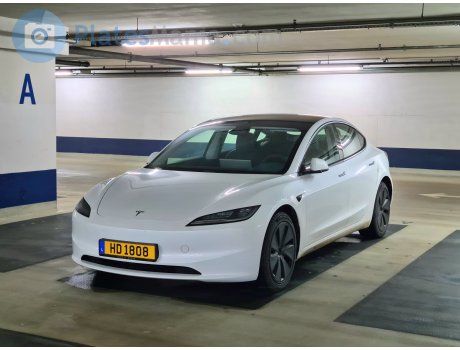 HD 1808, Tesla Model 3