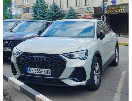 AX 9556 OB, Audi Q3
