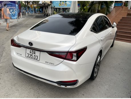 49A-335.03, Lexus ES