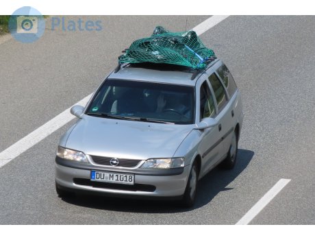 DU M 1018, Opel Vectra