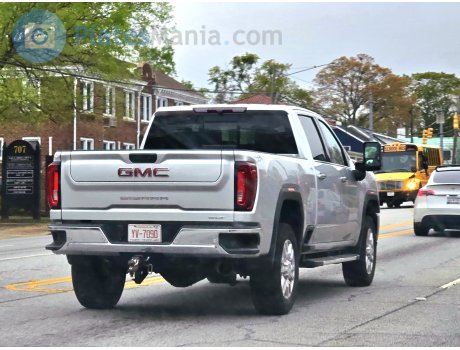 YV-7090, GMC Sierra