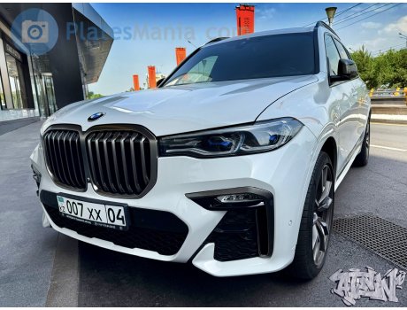 007 XX 04, BMW X7